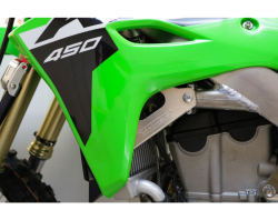 Výztuhy chladičů WorksConnection Radiator Braces Kawasaki KX250 25 / KX450 24-25