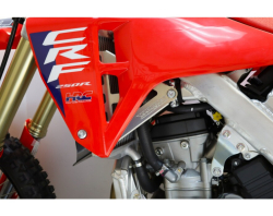 Výztuhy chladičů WorksConnection Radiator Braces Honda CRF250R 25 / CRF450R 25