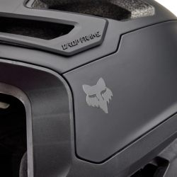 MTB helma Fox Dropframe Pro Matte Black 2026